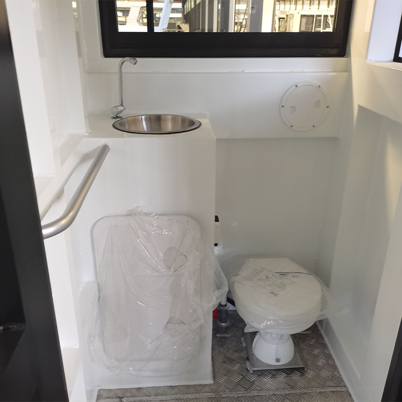 11m起落架工艺工程货船，带更大的驾驶室和单独的卫生间