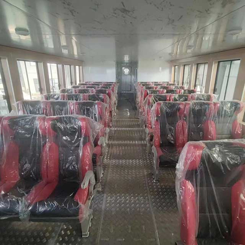 15m（49英尺）75人船上船上的乘客船
