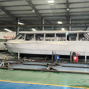 176m（58英尺）105人乘客船Monohull