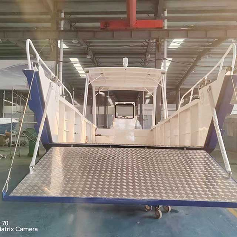100m（33英尺）着陆手工艺船