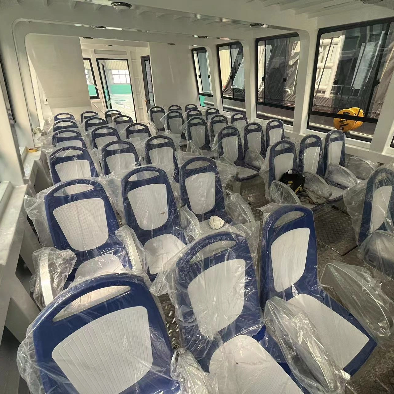 116m（38英尺）60人双体船乘客船