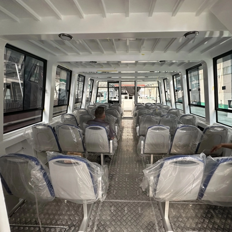 116m（38英尺）60人双体船乘客船